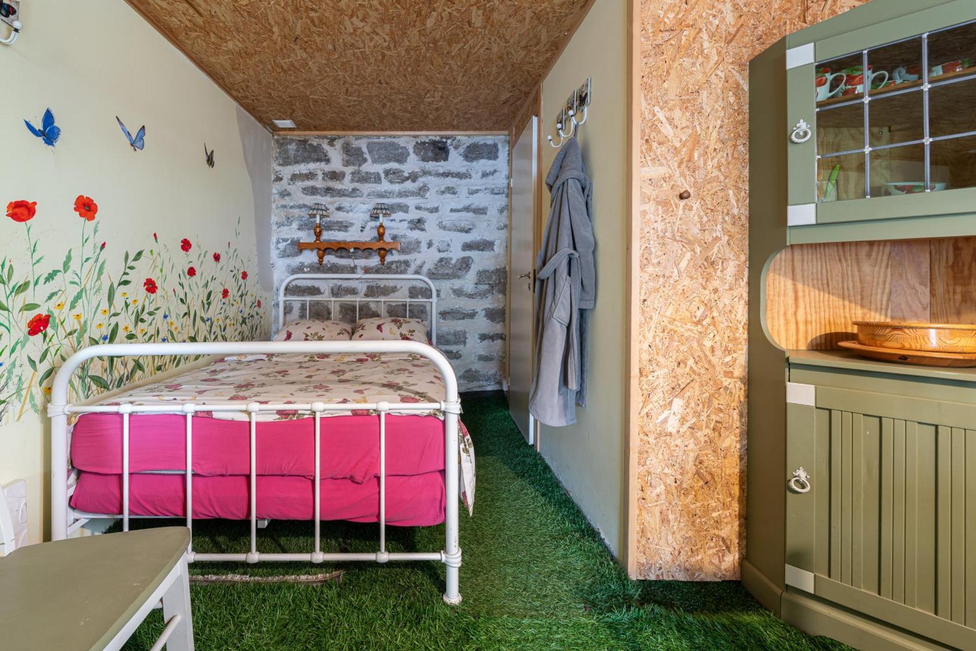 City Center Garden Camping Талин Екстериор снимка