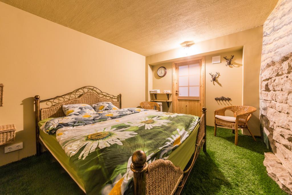 City Center Garden Camping Талин Екстериор снимка